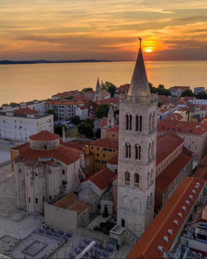 Wonderful Holiday House Bruno With Heated Pool Zadar Eksteriør billede
